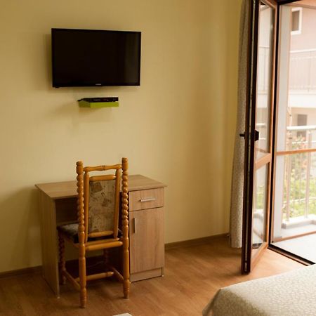 Alfa Guest Rooms With Parking Varna Dış mekan fotoğraf