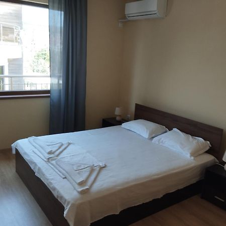 Alfa Guest Rooms With Parking Varna Dış mekan fotoğraf