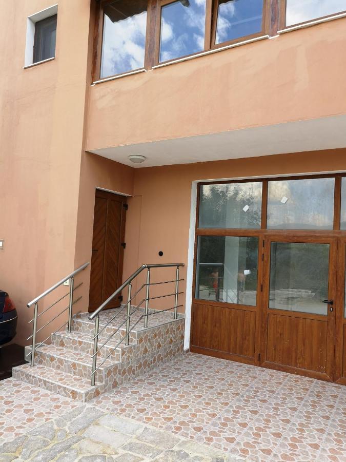 Alfa Guest Rooms With Parking Varna Dış mekan fotoğraf