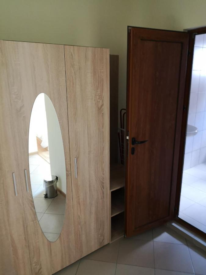 Alfa Guest Rooms With Parking Varna Dış mekan fotoğraf