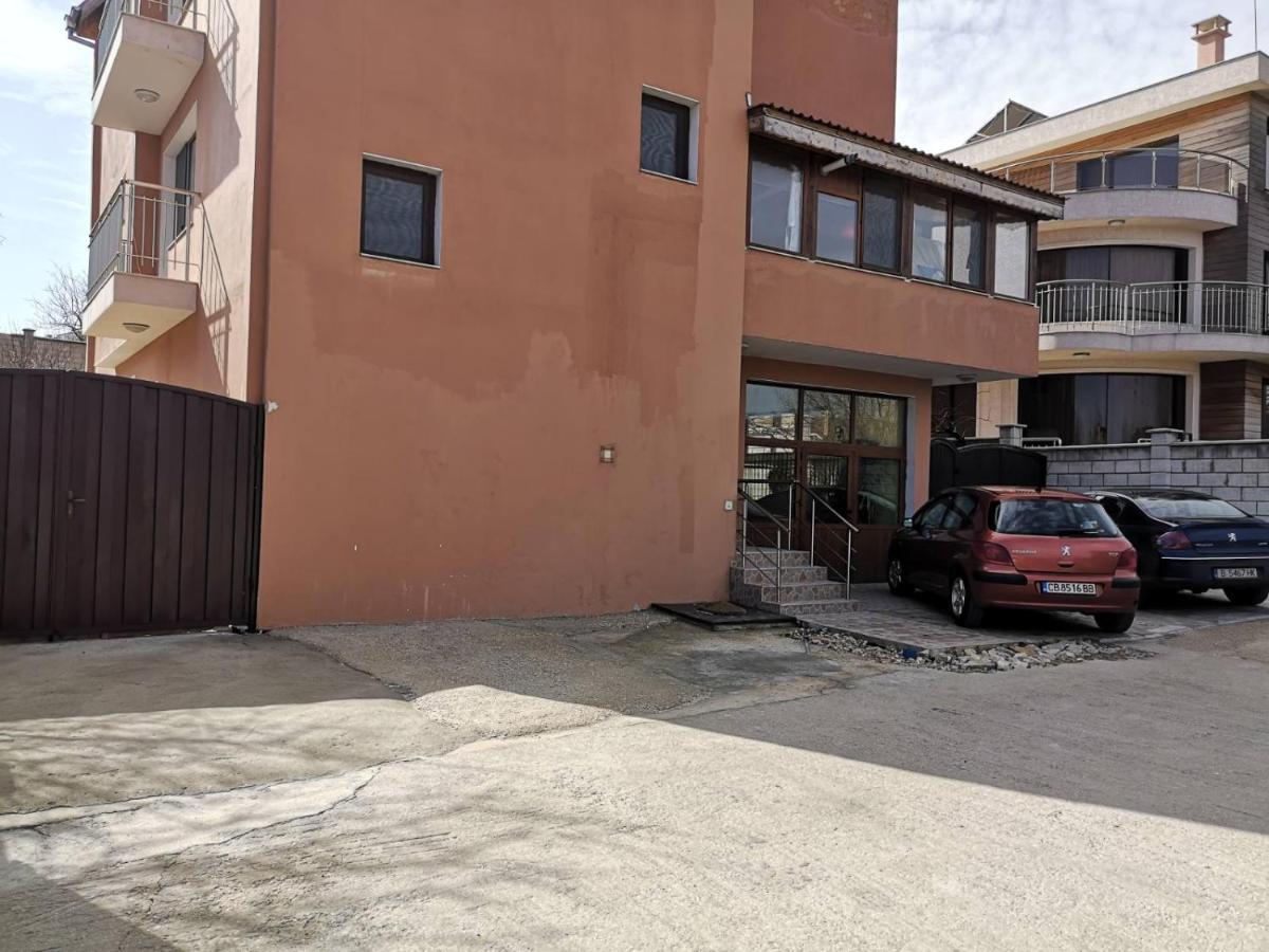 Alfa Guest Rooms With Parking Varna Dış mekan fotoğraf